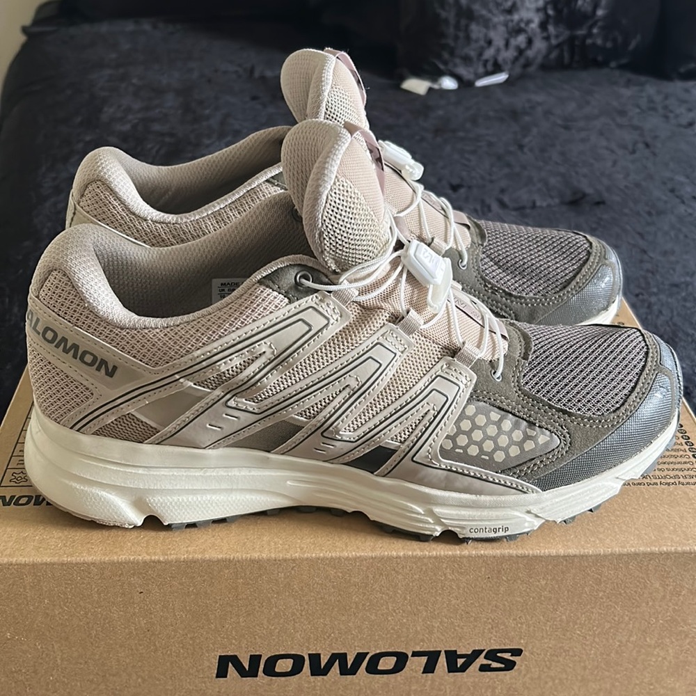 Men’s shoes. Salomon Sz 10.5